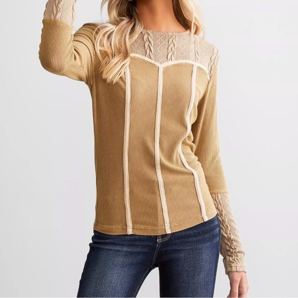 Gimmicks by BKE Tan and Brown Long Sleeve Top - Picture 7 of 8